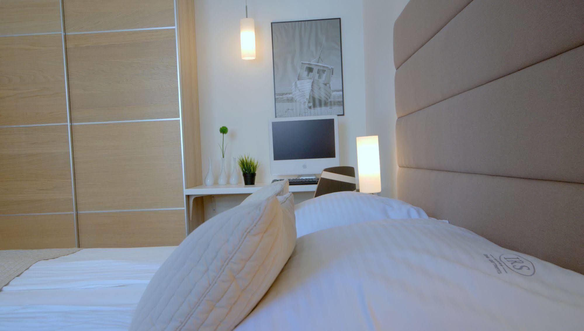 Irs Royal Apartments Apartamenty Irs Trzy Zagle Gdansk Ngoại thất bức ảnh